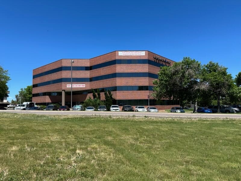 710 Kipling St, Lakewood, CO à louer Photo principale- Image 1 de 2