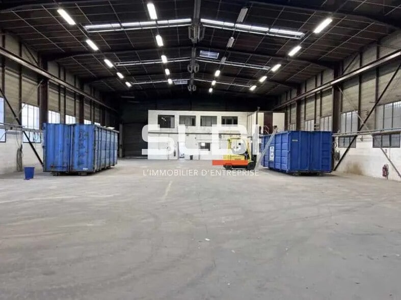 Rue Ampère, Chassieu for lease - Building Photo - Image 3 of 4