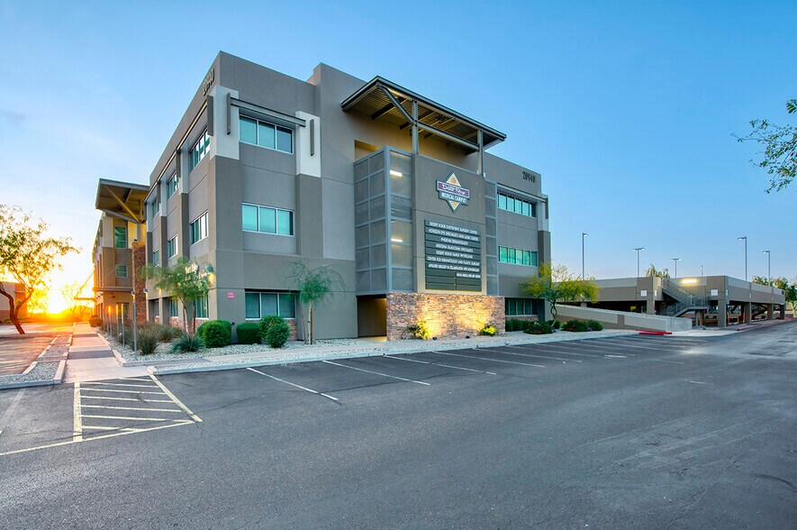 20940 N Tatum Blvd, Phoenix, AZ à louer - Photo du bâtiment - Image 3 de 15