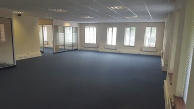 Market St, Newbury for lease Interior Photo- Image 2 of 10