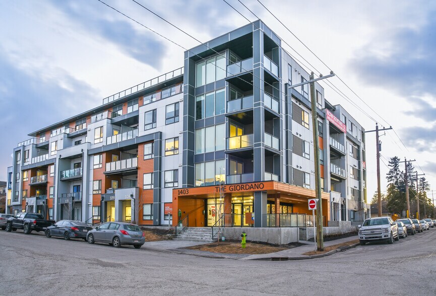 1403 26A St SW, Calgary, AB à vendre - Photo du bâtiment - Image 1 de 1