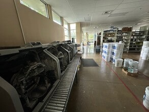 5195 Clayton Rd, Concord, CA for lease Interior Photo- Image 2 of 10