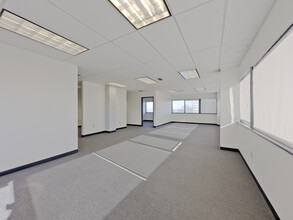530 Beacon Pky W, Birmingham, AL for lease Interior Photo- Image 1 of 11