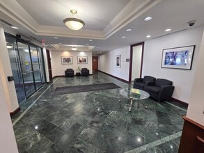 10 James St, Florham Park, NJ for lease Interior Photo- Image 1 of 4