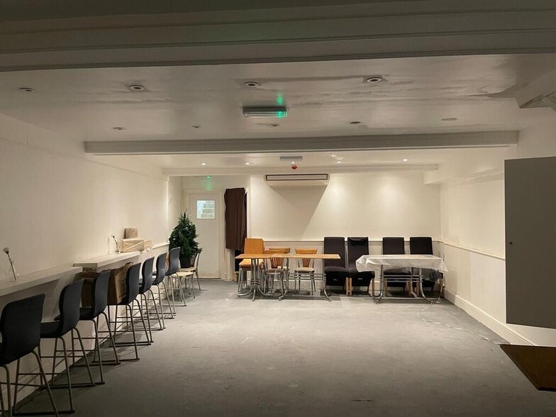 49 South End, Croydon for lease - Building Photo - Image 3 of 14