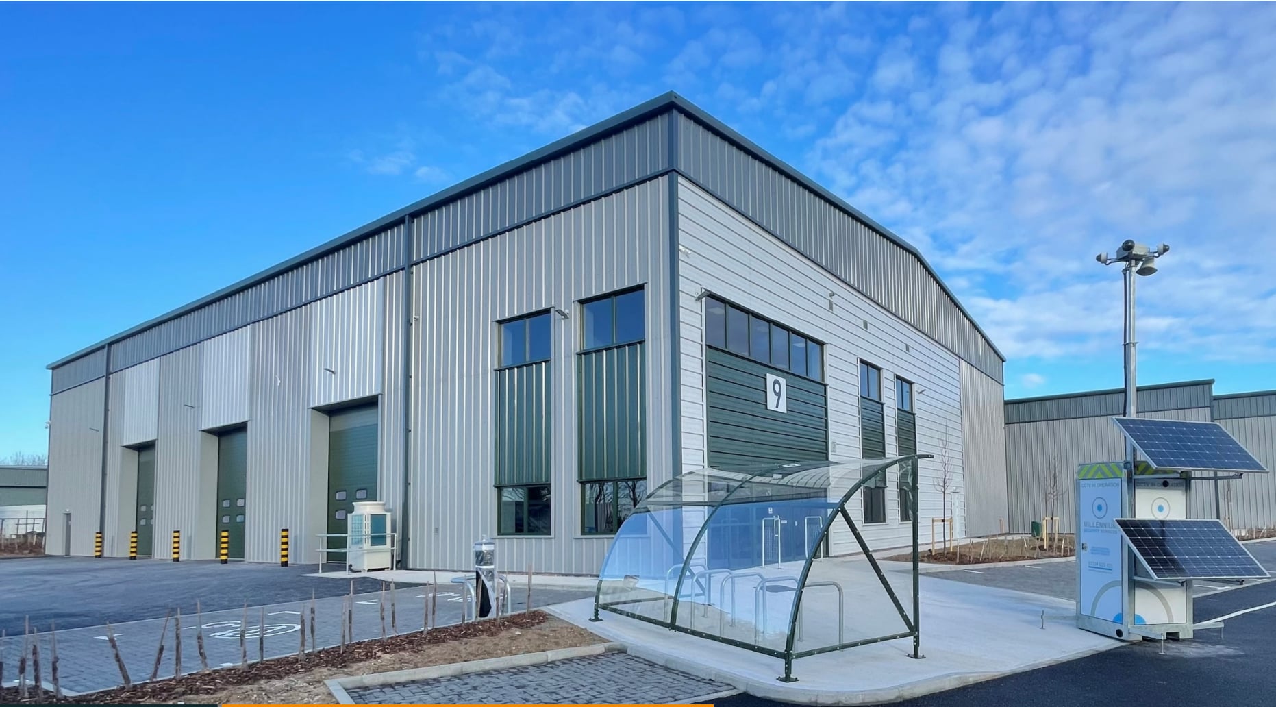 Sucham Park portfolio of 3 properties for sale on LoopNet.ca Primary Photo- Image 1 of 5