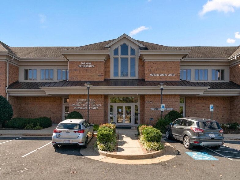 46165 Westlake Dr, Potomac Falls, VA for lease - Building Photo - Image 3 of 3