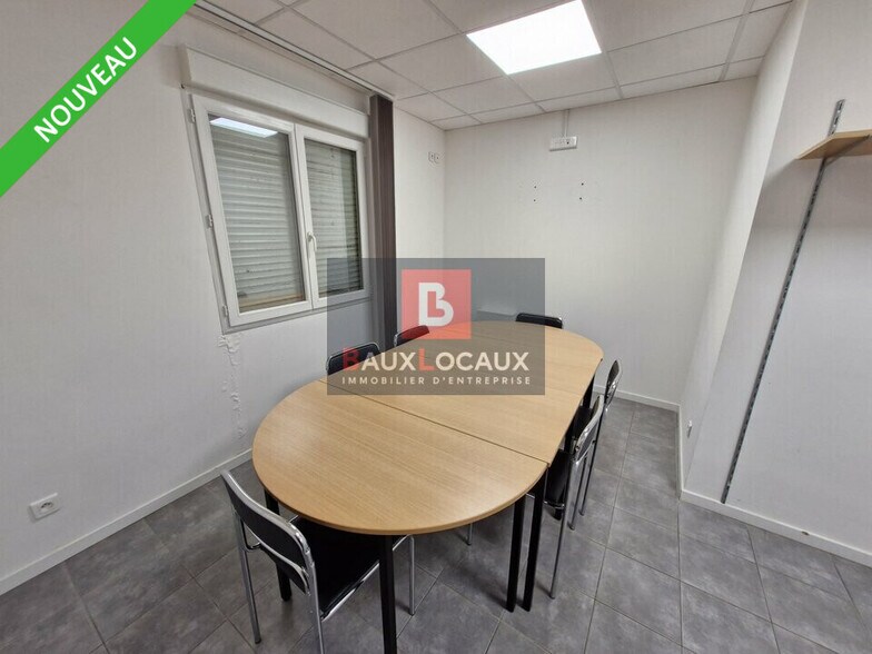 Office in Fos-sur-Mer for lease - Interior Photo - Image 2 of 6