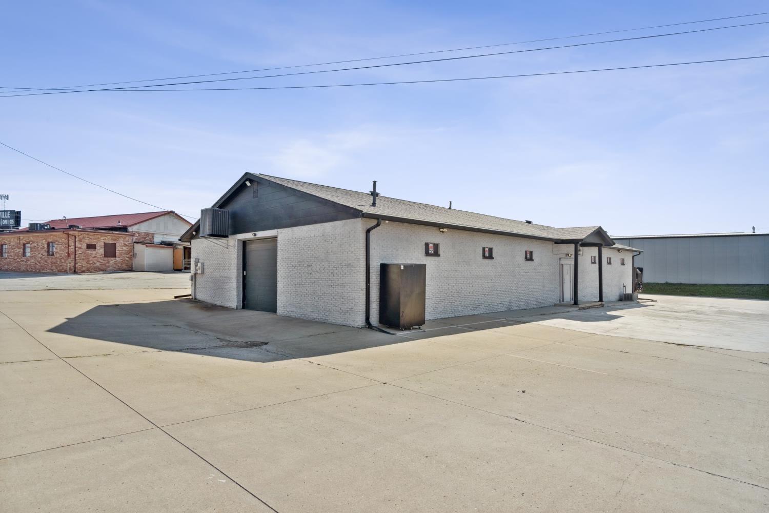 1525 E Army Post Rd, Des Moines, IA for sale Building Photo- Image 1 of 9