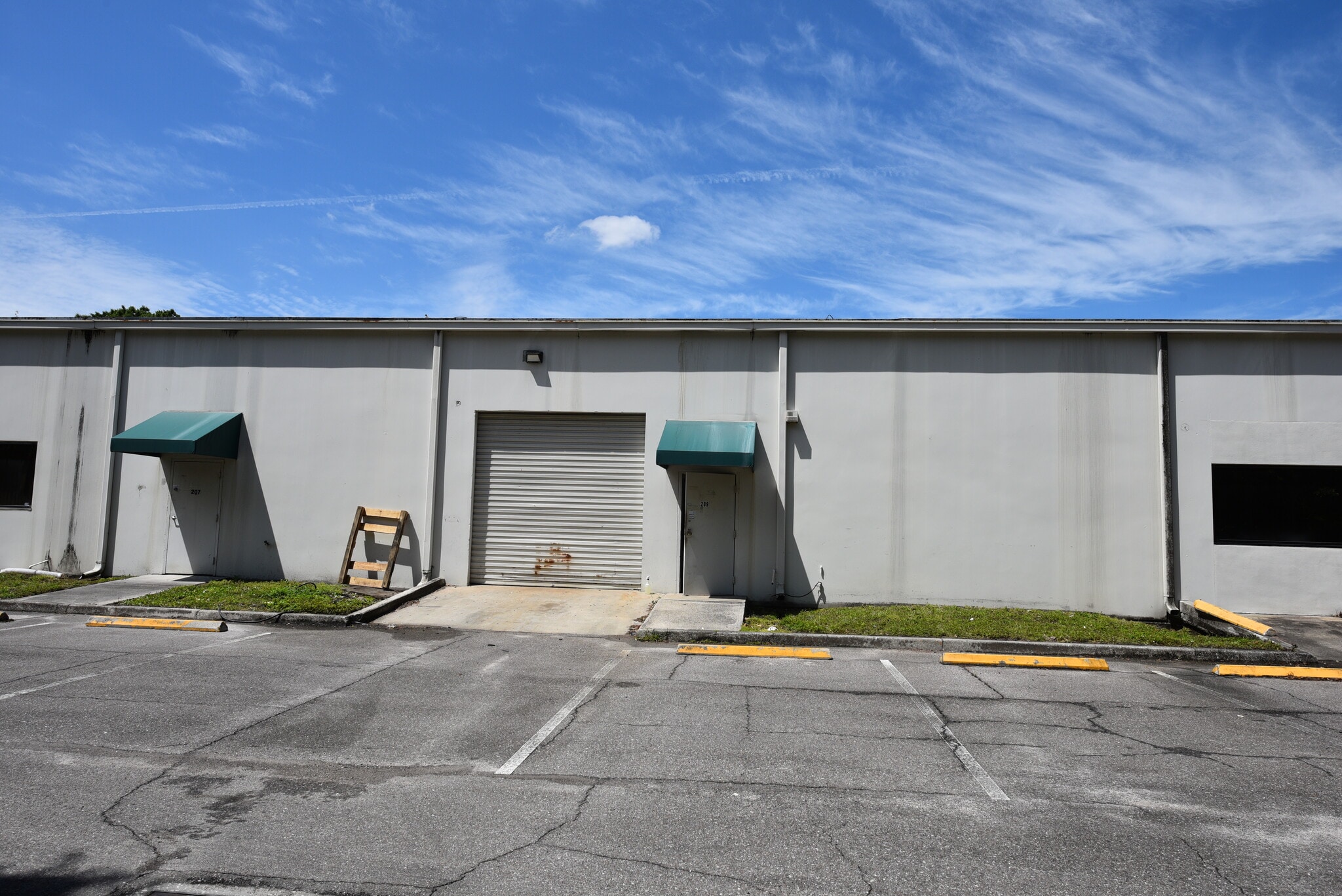 1209 Tech Blvd, Tampa, FL à louer Photo du bâtiment- Image 1 de 9