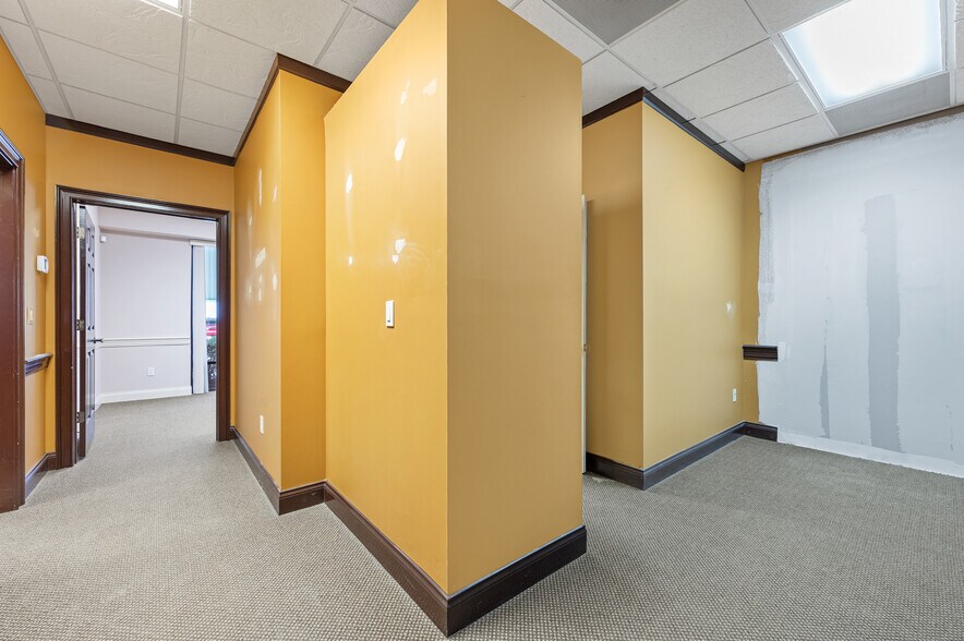 794 Sanders Rd, Port Orange, FL for lease - Interior Photo - Image 3 of 17