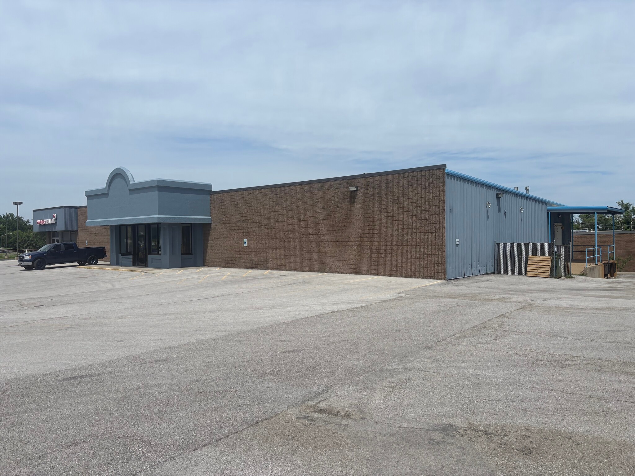 4835-4953 State Ave, Kansas City, KS for lease Building Photo- Image 1 of 2