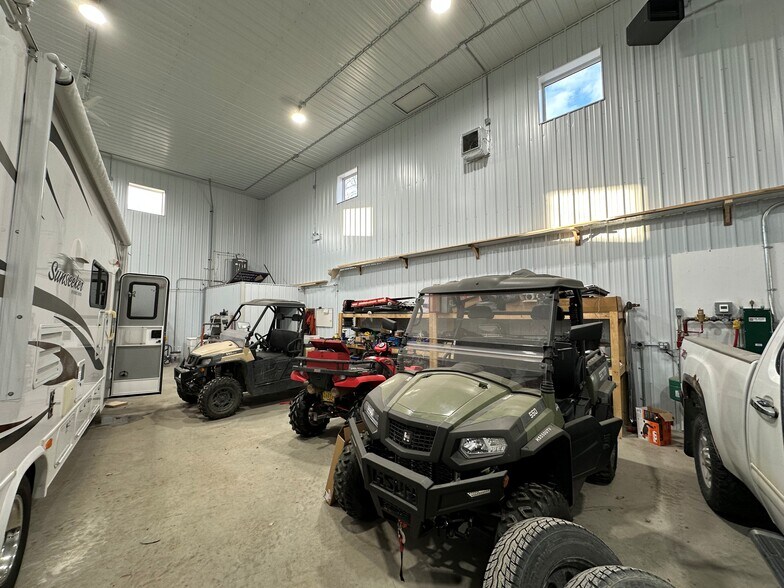 408 Pittsburg Av, Selkirk, MB à vendre - Photo du bâtiment - Image 2 de 6