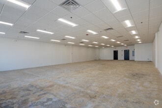 1041-1073 Lake Cook Rd, Wheeling, IL for lease Interior Photo- Image 1 of 2