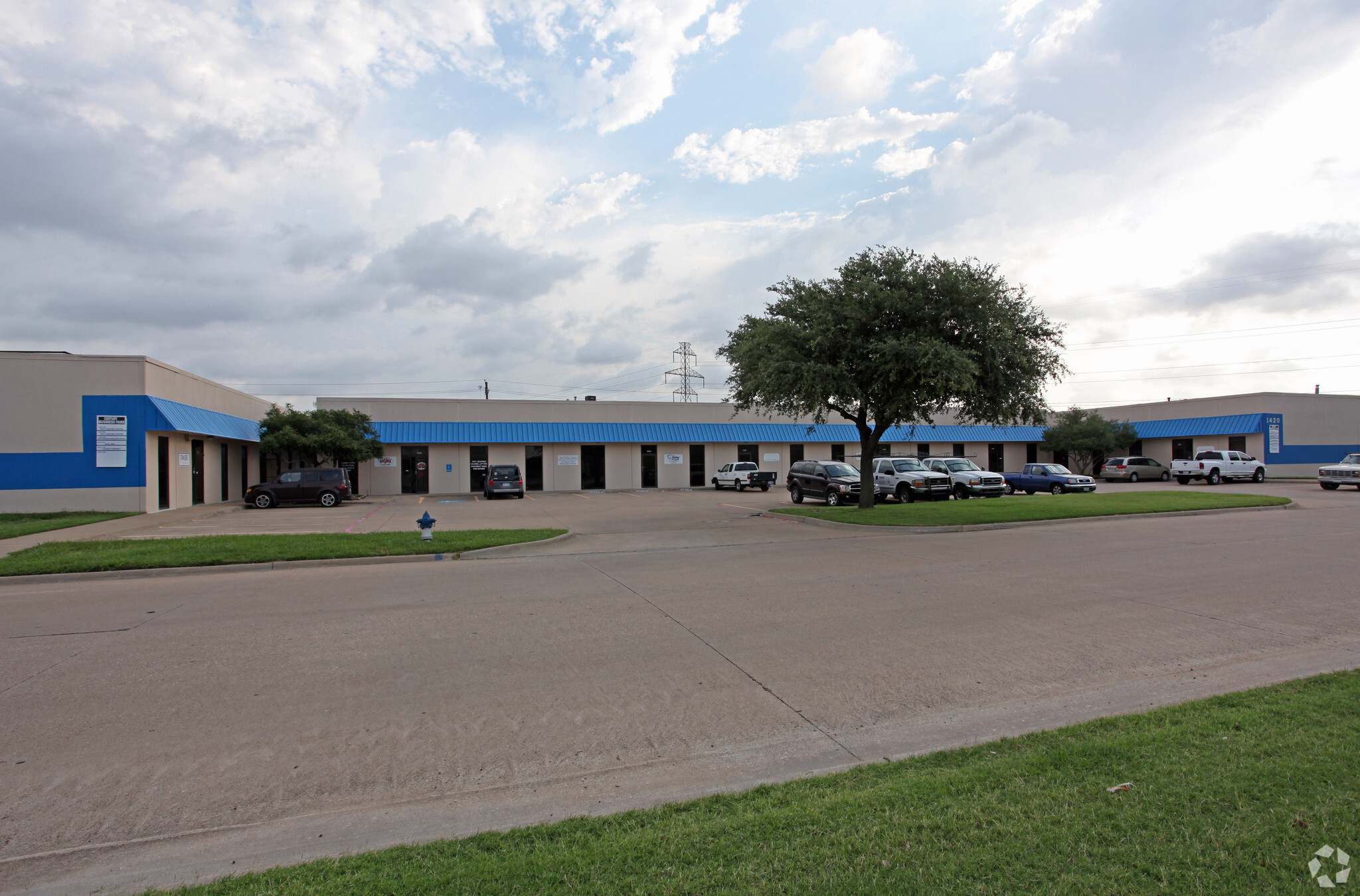 1420 Century Dr, Carrollton, TX for lease Primary Photo- Image 1 of 5