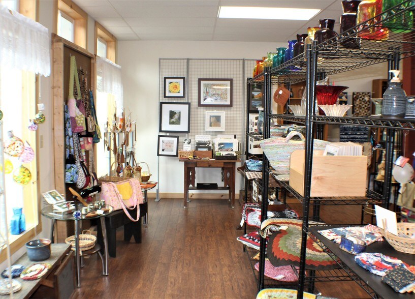 4715 Staunton Parkersburg Tpke, Durbin, WV à vendre - Photo intérieure - Image 3 de 9