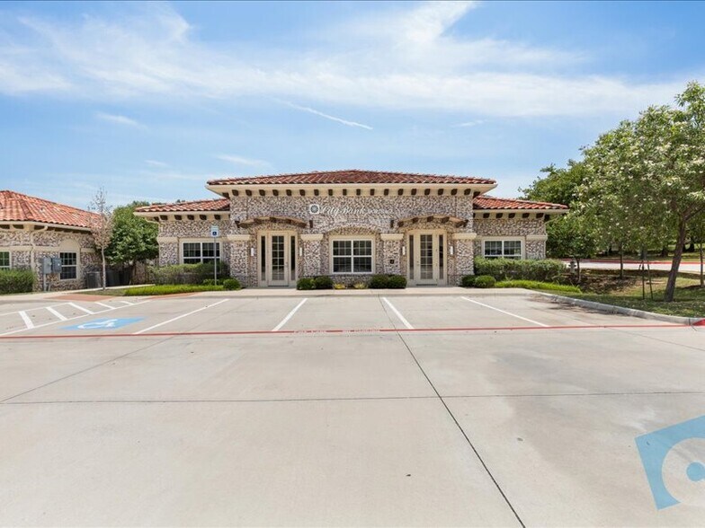 210 Miron Dr, Southlake, TX à louer - Photo du bâtiment - Image 2 de 18