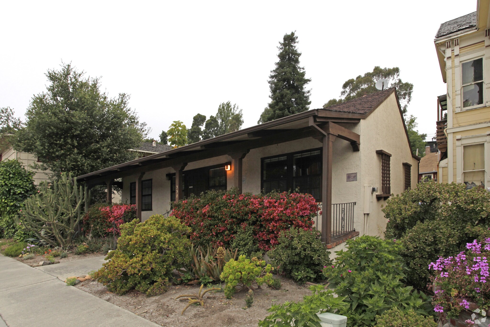 330 Locust St, Santa Cruz, CA à louer Photo principale- Image 1 de 18