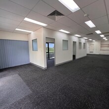 1343 Wynnum Rd, Tingalpa for lease Interior Photo- Image 2 of 9