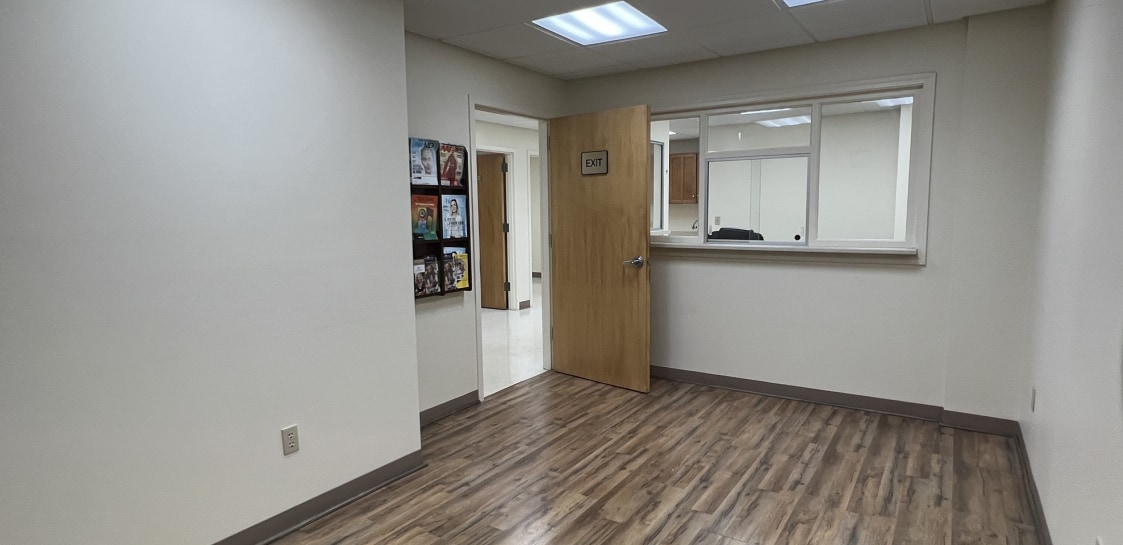 27 Hospital Ave, Danbury, CT 06810 - Unité 404 - - Photo intérieure - Image 2 of 7