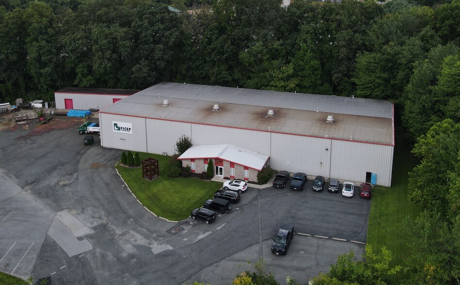 2301 Industry Ct, Forest Hill, MD à louer - Photo du bâtiment - Image 2 de 6