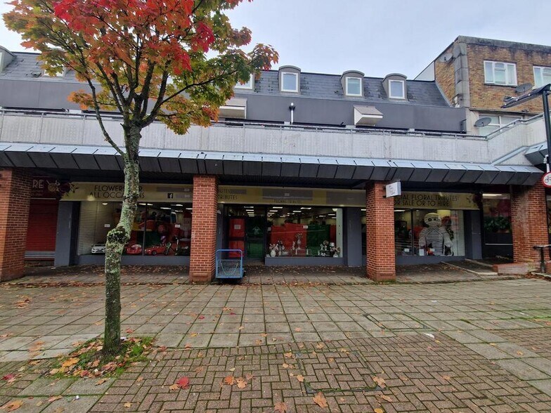 Greywell Rd, Havant à louer - Photo du bâtiment - Image 2 de 2