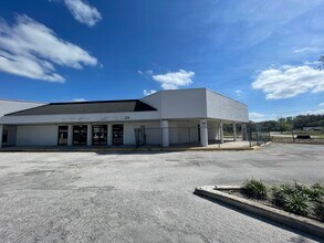 81-125 Geneva Dr, Oviedo, FL for lease Building Photo- Image 1 of 22