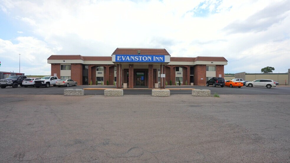 261 Bear River Dr, Evanston, WY à vendre - Vidéo sur l’inscription commerciale - Image 2 de 34