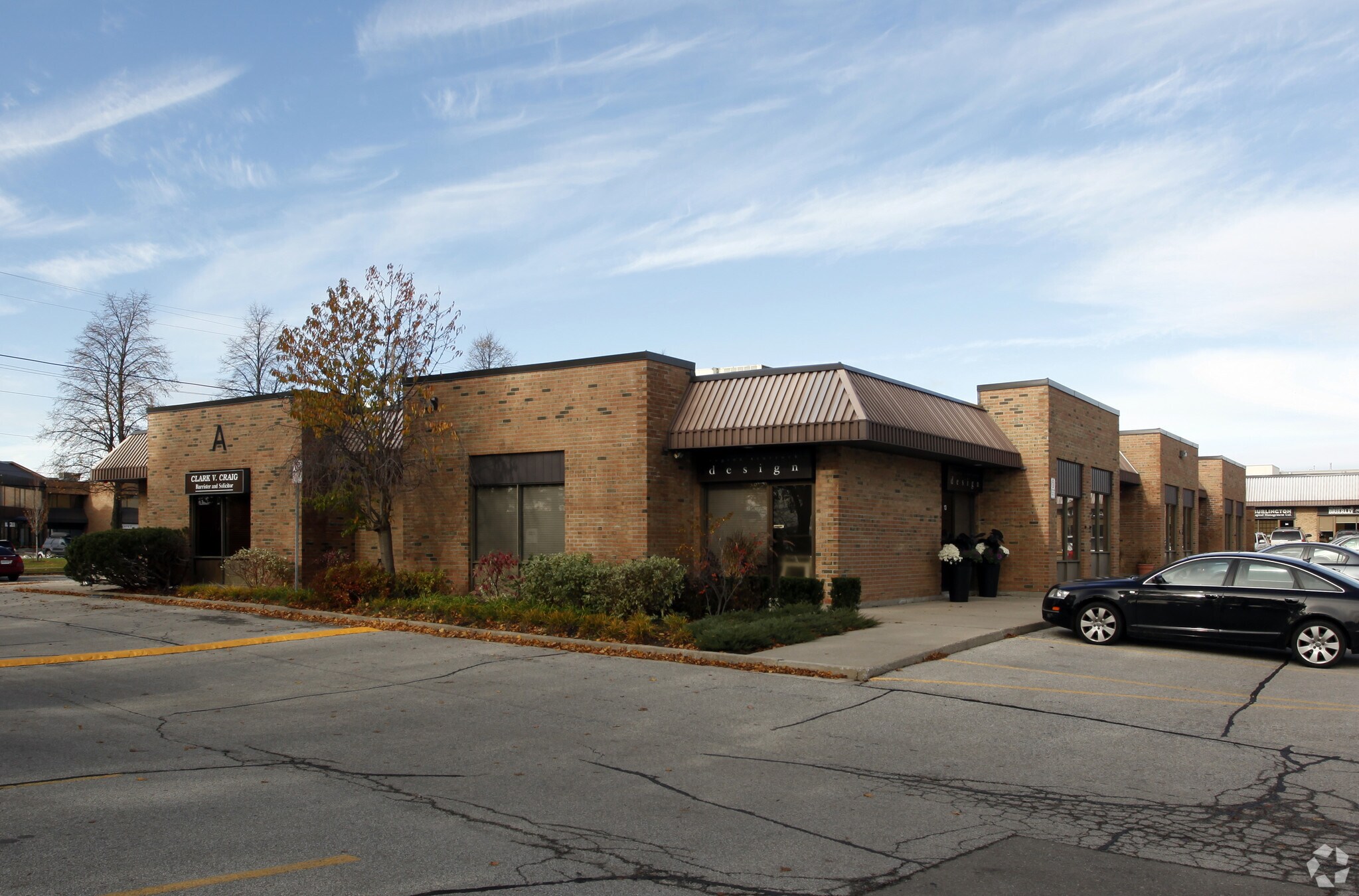 3455 Harvester Rd, Burlington, ON à vendre Photo principale- Image 1 de 1