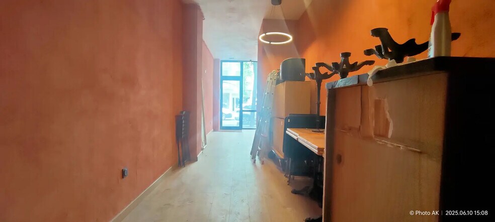 Rue Guy Môquet, Paris for lease - Interior Photo - Image 3 of 4