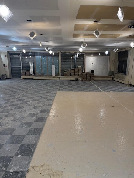 620 Ella T Grasso Blvd, New Haven, CT for lease - Building Photo - Image 3 of 11