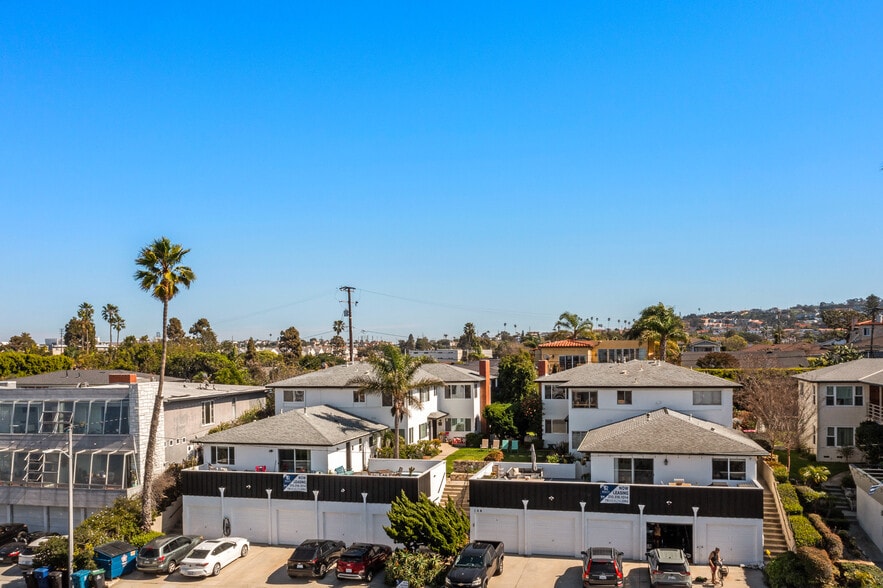 124-128 Palos Verdes Blvd, Redondo Beach, Redondo Beach, CA à vendre - Photo du bâtiment - Image 3 de 31