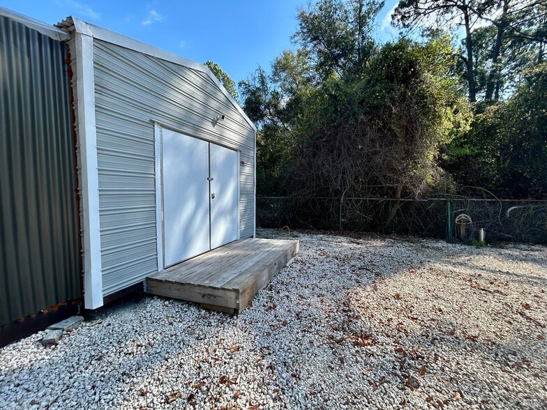 13957 Mount Pleasant Rd, Jacksonville, FL for lease - Building Photo - Image 3 of 12