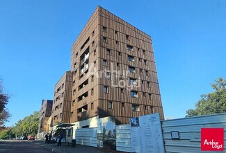 Plus de détails pour Bureau à vendre