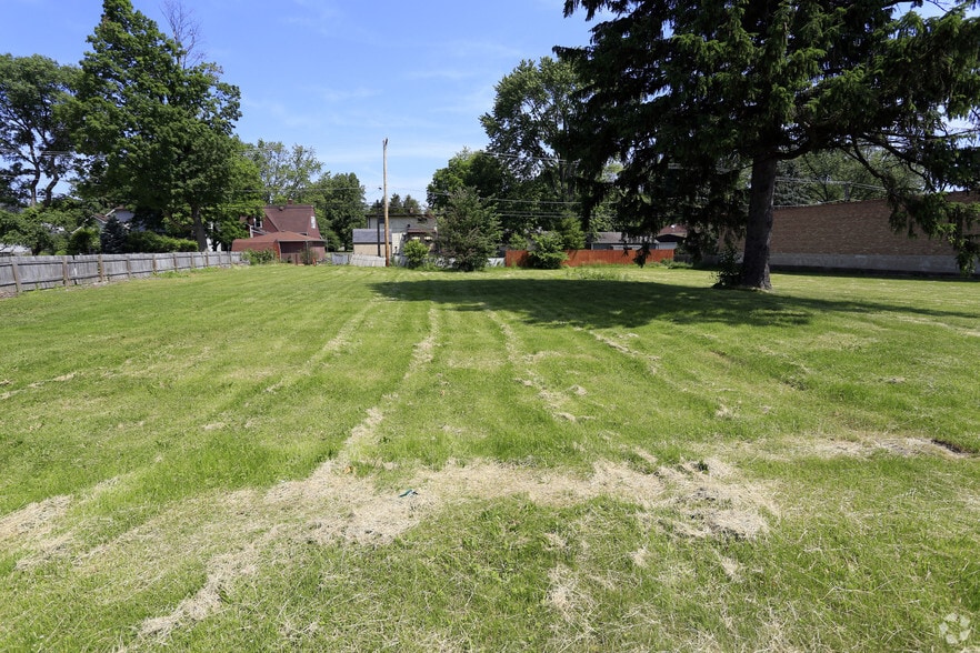 1002 Ogden Ave, Lisle, IL for sale - Building Photo - Image 2 of 2