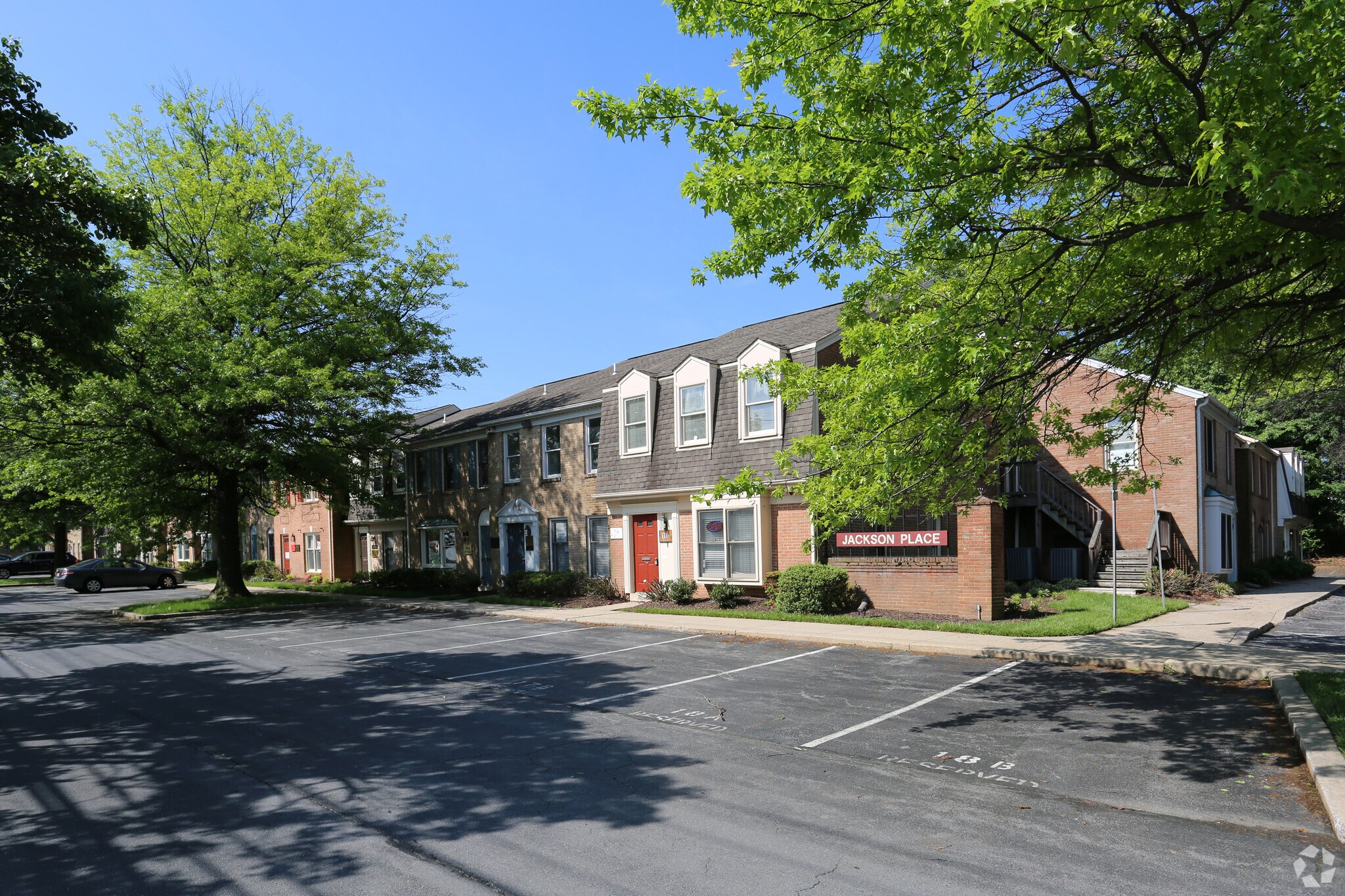 966 Hungerford Dr, Rockville, MD for sale Building Photo- Image 1 of 42