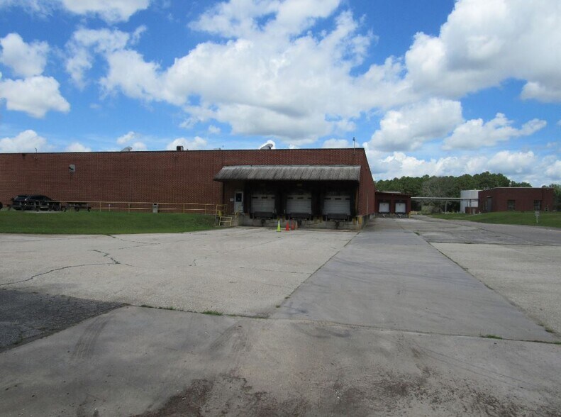 146 W Country Club Rd, Hamer, SC à louer - Photo du bâtiment - Image 3 de 7