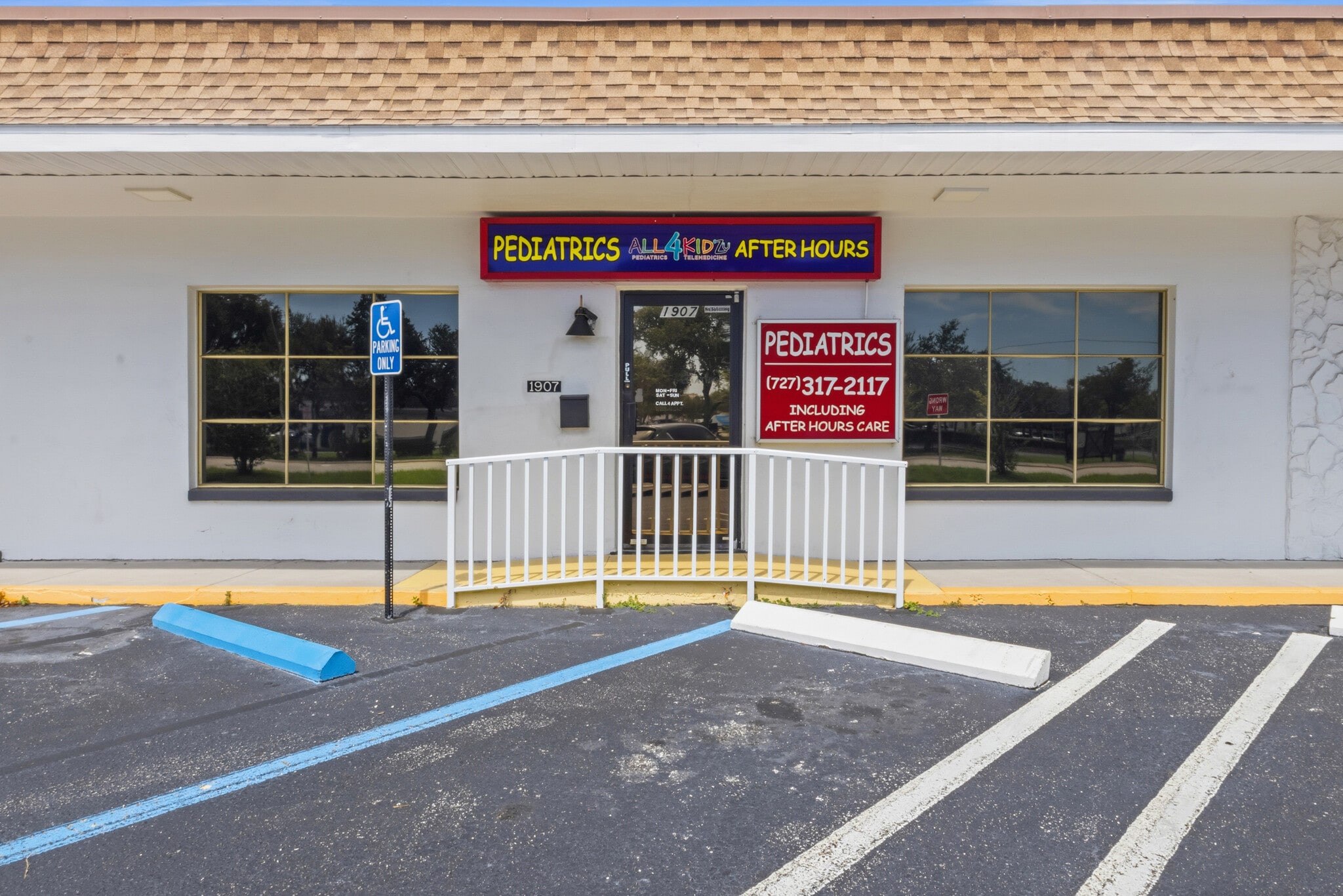 1907 Tyrone Blvd N, Saint Petersburg, FL for lease Building Photo- Image 1 of 25