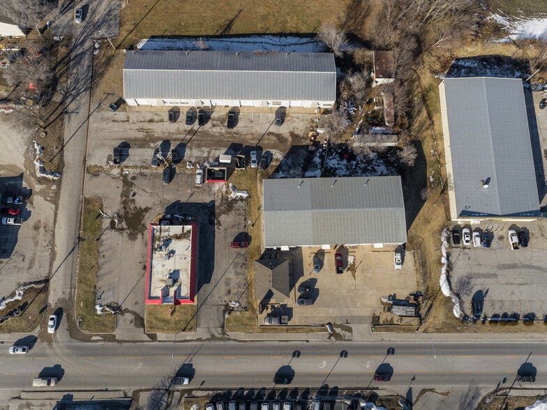 105 N Chestnut St, Belton, MO for lease - Aerial - Image 3 of 9