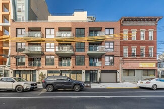 Plus de détails pour 39-04 29th St, Long Island City, NY - Bureau/Commerce de détail à louer