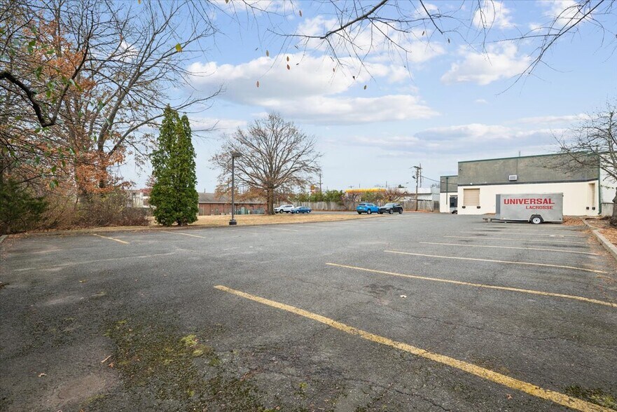 906 Us Highway 22, Somerville, NJ à vendre - Photo du bâtiment - Image 3 de 18