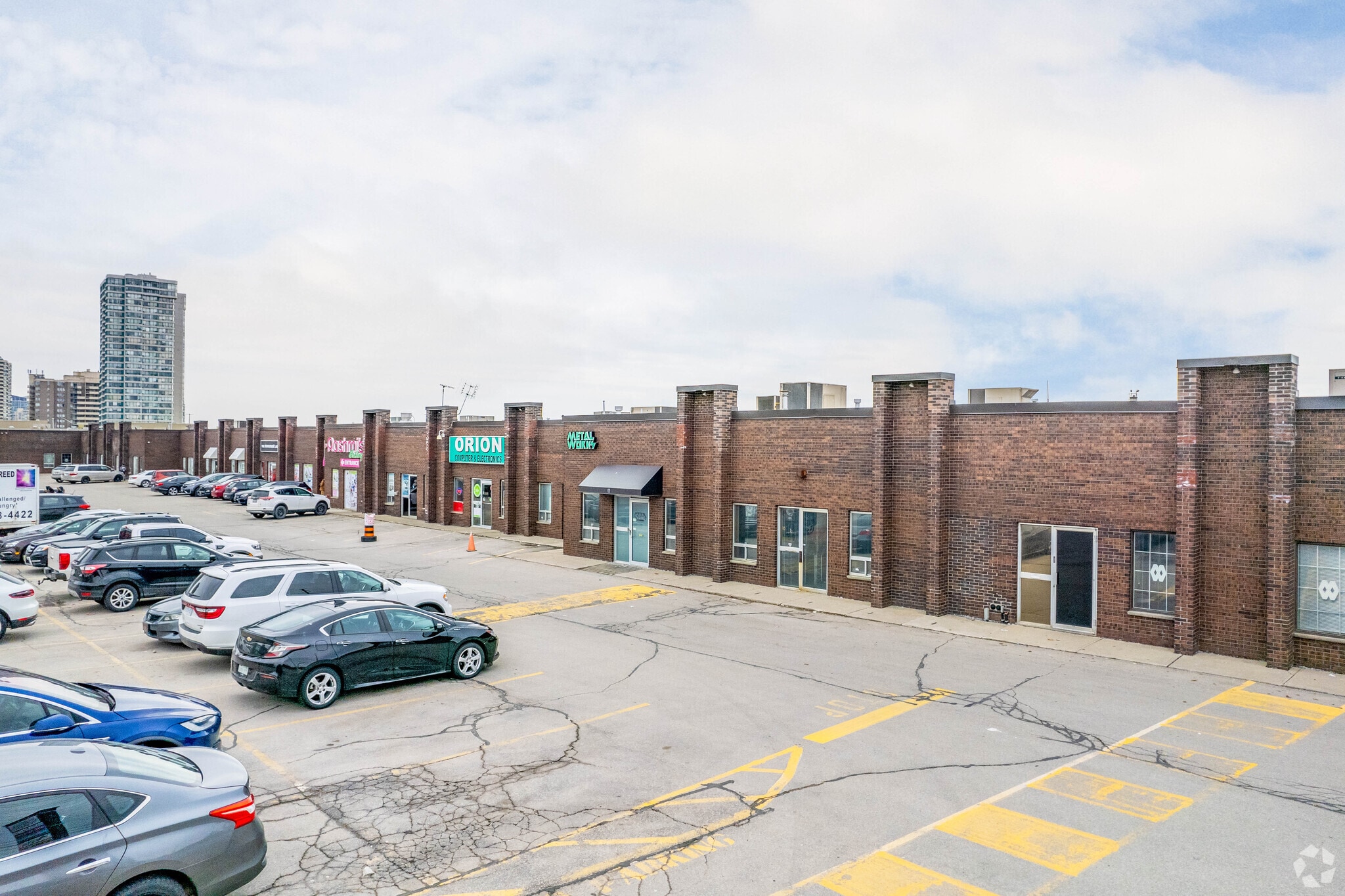 3611 Mavis Rd, Mississauga, ON for sale Primary Photo- Image 1 of 1