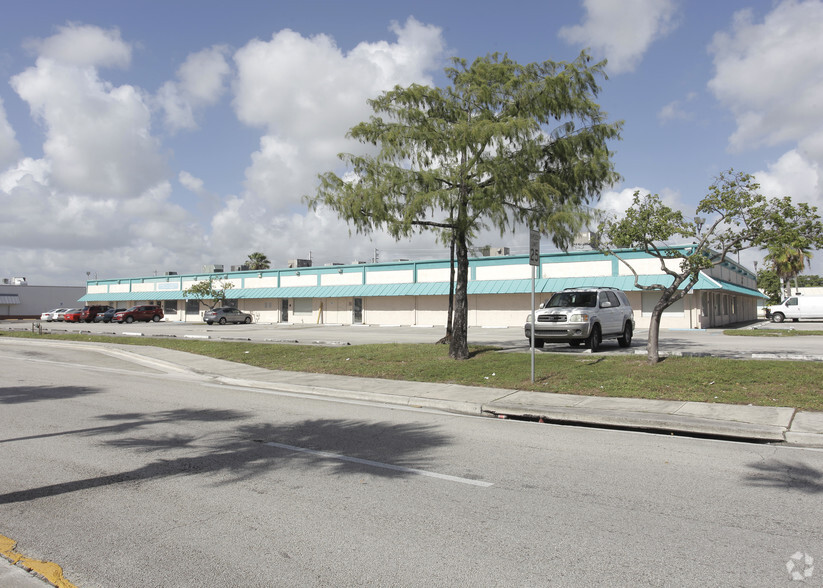 1883 NW 38th Ave, Lauderdale Lakes, FL for sale - Building Photo - Image 2 of 27