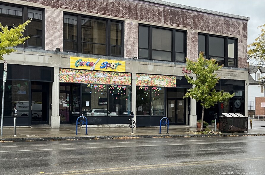 545-555 Elmwood Ave, Buffalo, NY à louer - Photo du bâtiment - Image 1 de 7
