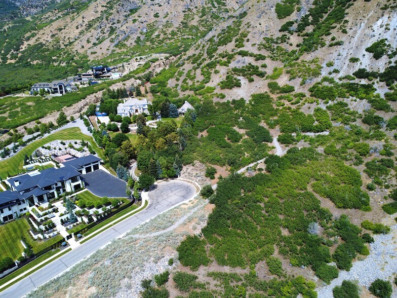 1691 E Box Elder Cir, Alpine, UT à vendre - Photo du bâtiment - Image 3 de 15