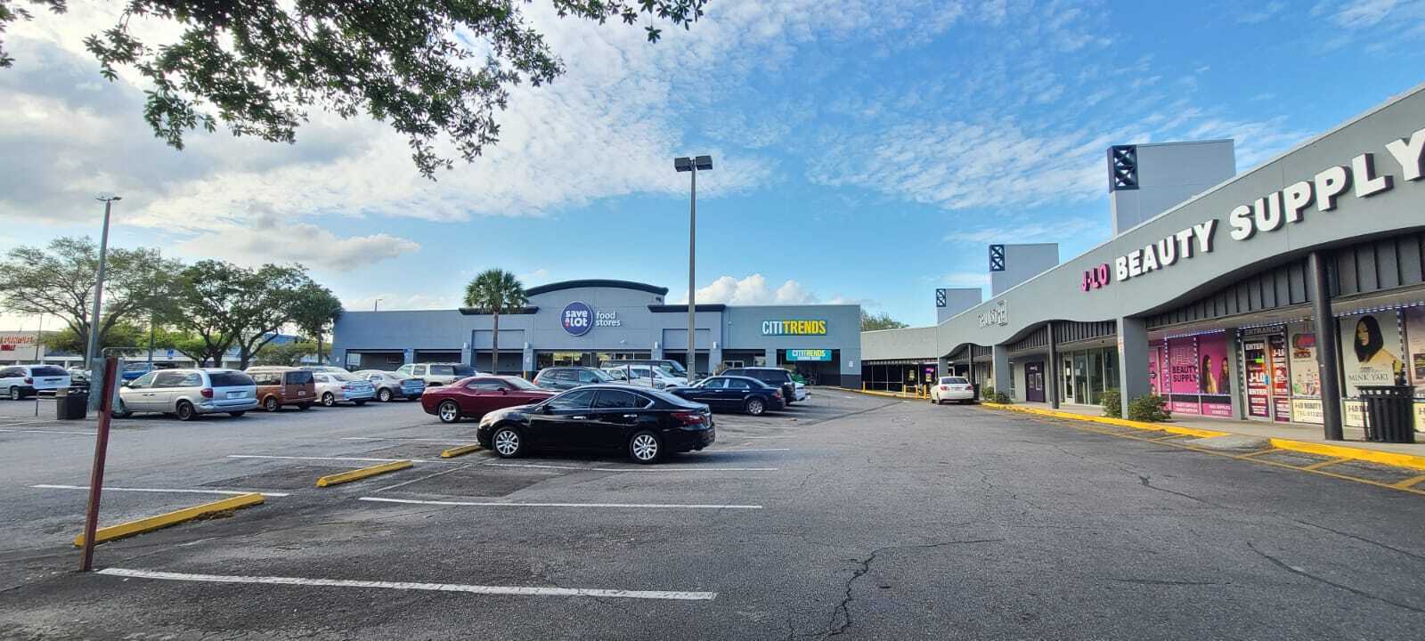 5014 E Busch Blvd, Tampa, FL à louer Photo principale- Image 1 de 6