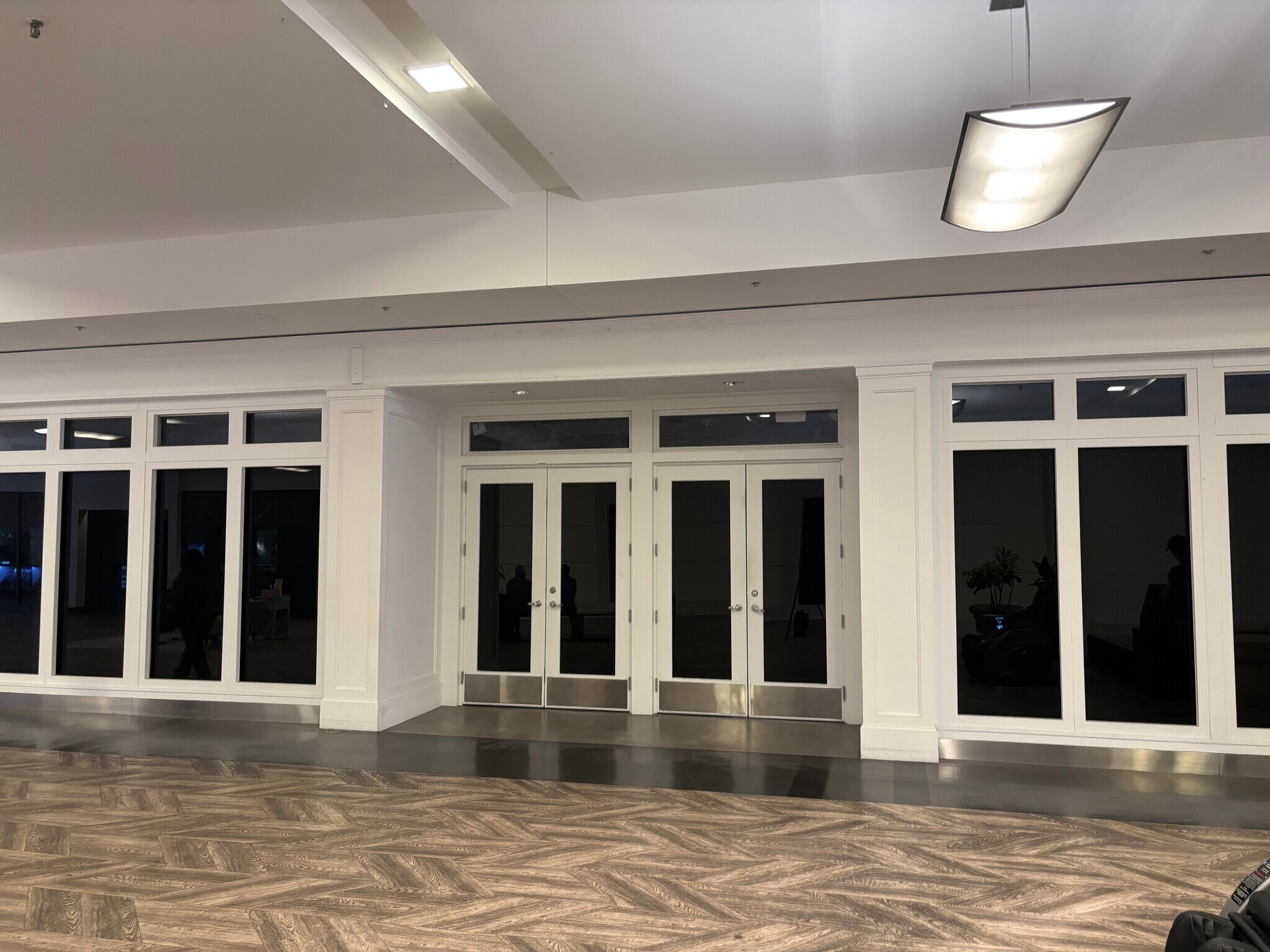 300 S 24th St W, Billings, MT for lease Interior Photo- Image 1 of 4