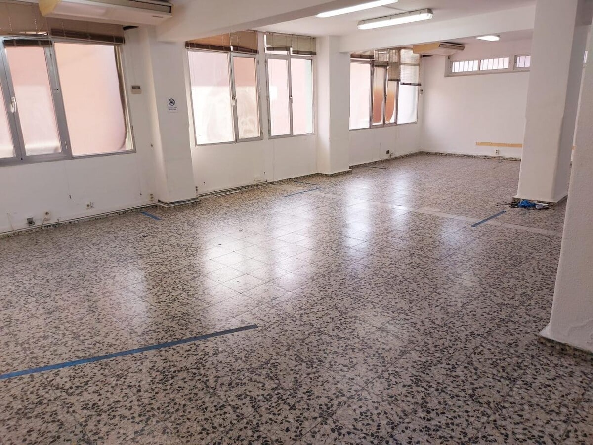 Alcorcón, MAD 28921 - - - Interior Photo - Image 2 of 34