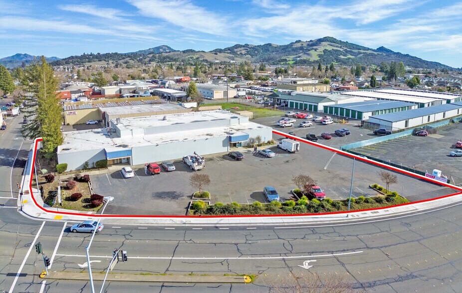 1100-1110 Santa Rosa Ave, Santa Rosa, CA à vendre - Aérien - Image 1 de 4