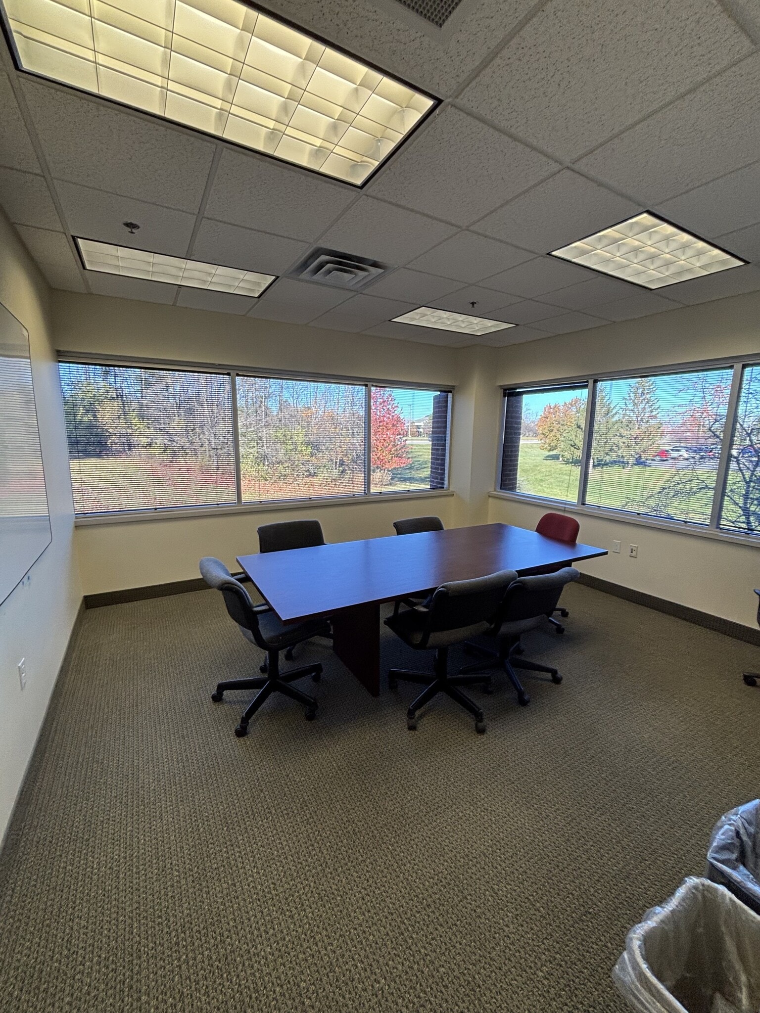 3205 Eagle Crest Dr Ne, Grand Rapids, MI for sale Interior Photo- Image 1 of 4